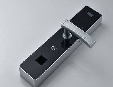 让胡路24小时上门开锁公司