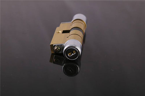 让胡路24小时上门开锁公司